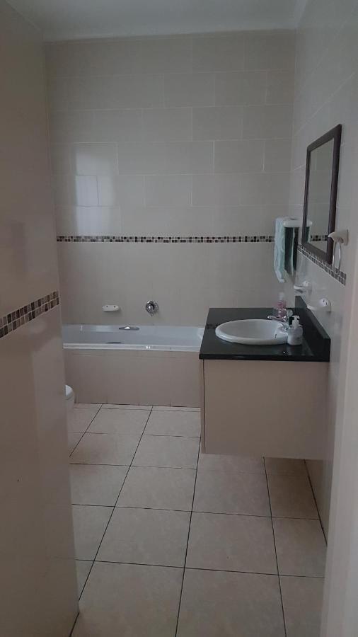 Ballina Ga-El Guesthouse Port Elizabeth Extérieur photo