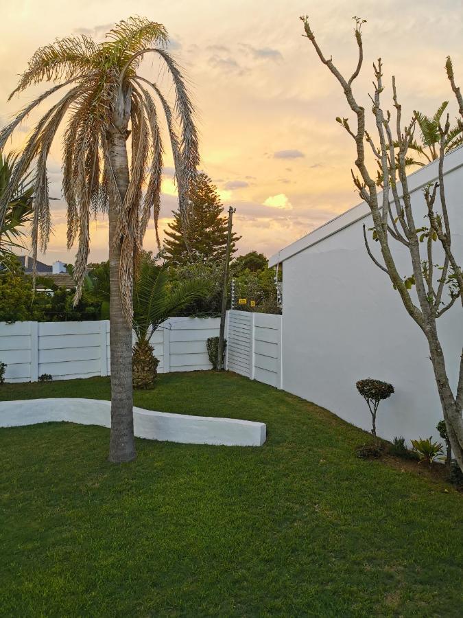 Ballina Ga-El Guesthouse Port Elizabeth Extérieur photo