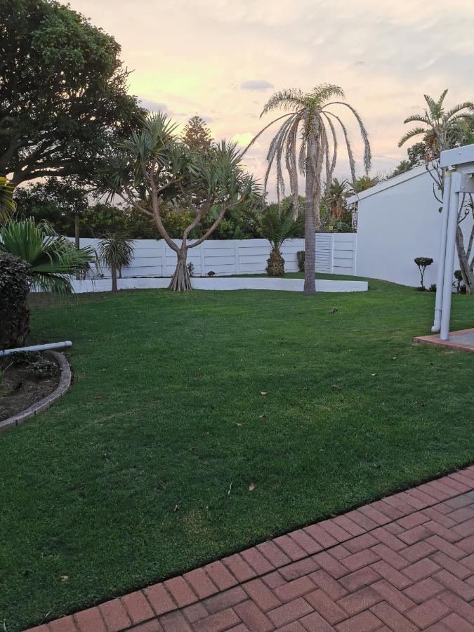 Ballina Ga-El Guesthouse Port Elizabeth Extérieur photo